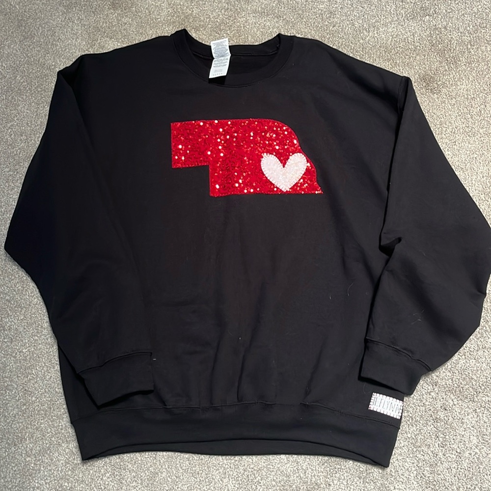 H.FLYNN Nebraska Crewneck - L